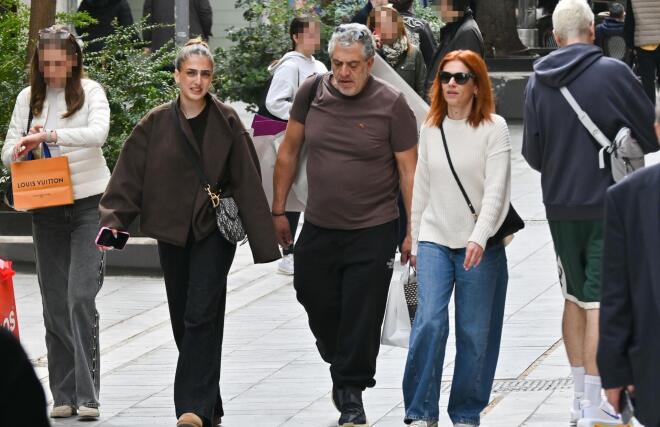 Η βόλτα της οικογένειας Νικολάου στο Κέντρο της Αθήνας/ φωτογραφίες από NDP