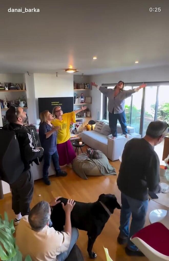 Χατζηπαναγιώτης: Τα ξεχωριστά γενέθλια με Σταυροπούλου, Μπάρκα & Καβογιάννη