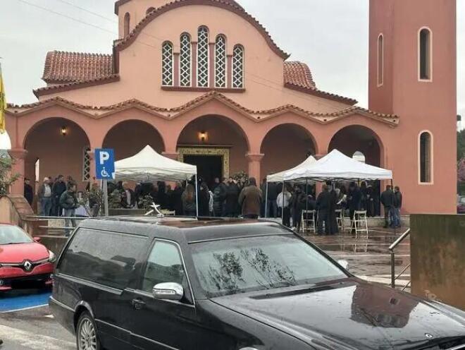 κηδεία Ελευθερίας 3