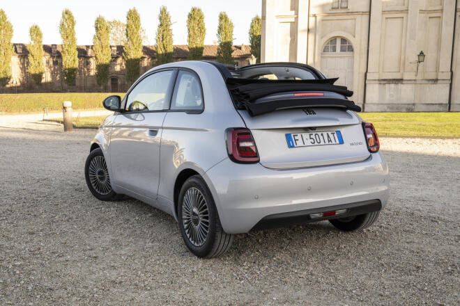 FIAT 500 Hybrid: Δείτε αναλυτικά τις τιμές στην Ελλάδα