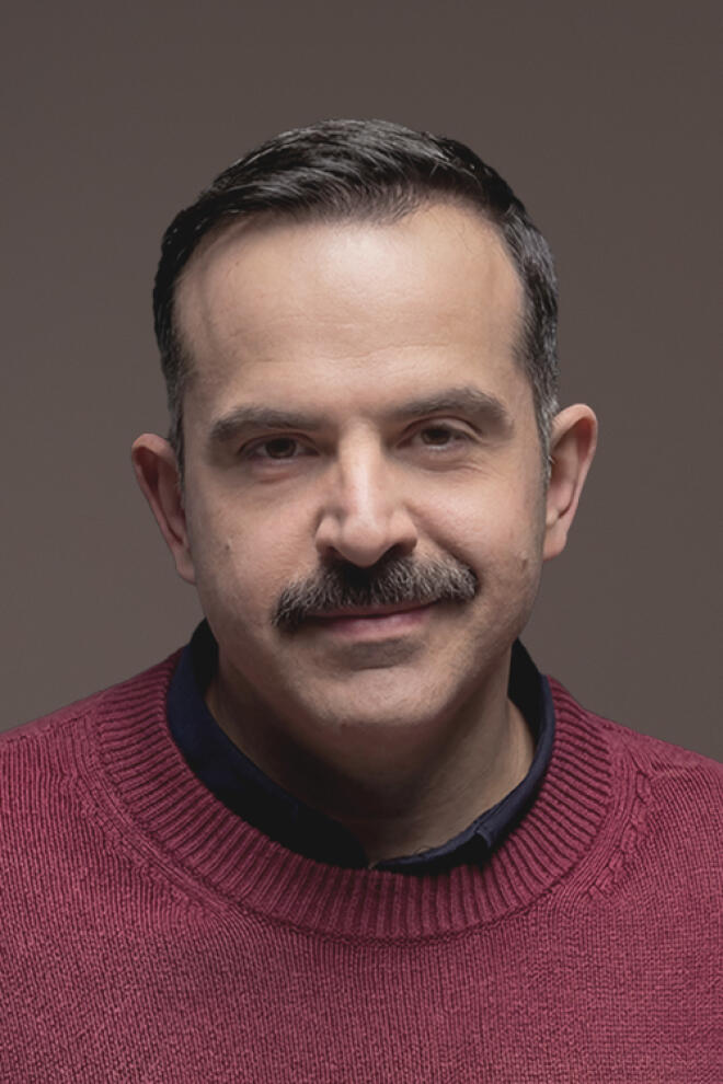 O Αλέξανδρος Σιάτρας στον ρόλο του Χάρη Λεούση στη σειρά «Μια νύχτα μόνο»