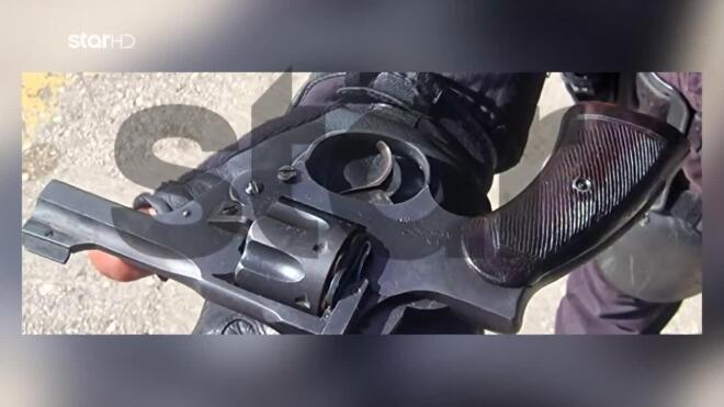 Το όπλο που βρέθηκε στην κατοχή του 89χρονου