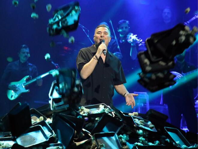 Αντώνης Ρέμος - Τέλος εποχής: Η ανακοίνωση για τις εμφανίσεις στην πίστα