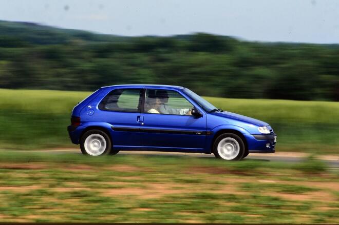 Citroen Saxo VTS: Έβαζε τα... γυαλιά σε υπεραυτοκίνητα