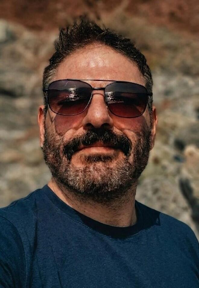 StarLight - Χάρης Λυμπερόπουλος: «Η άνεση δεν είναι στόχος μου στην τέχνη»