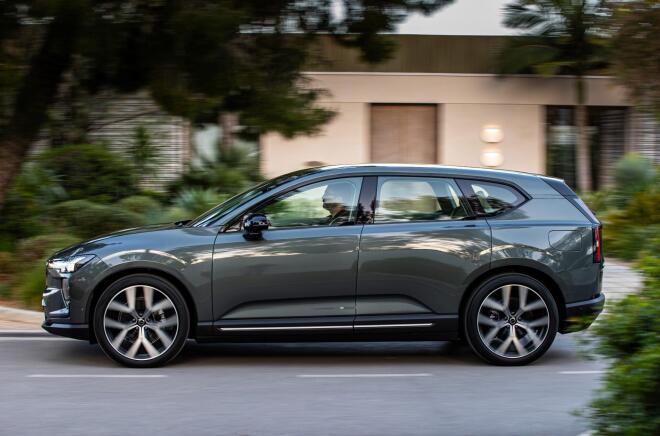 Το νέο Volvo EX60 αλλάζει τους όρους του παιχνιδιού 