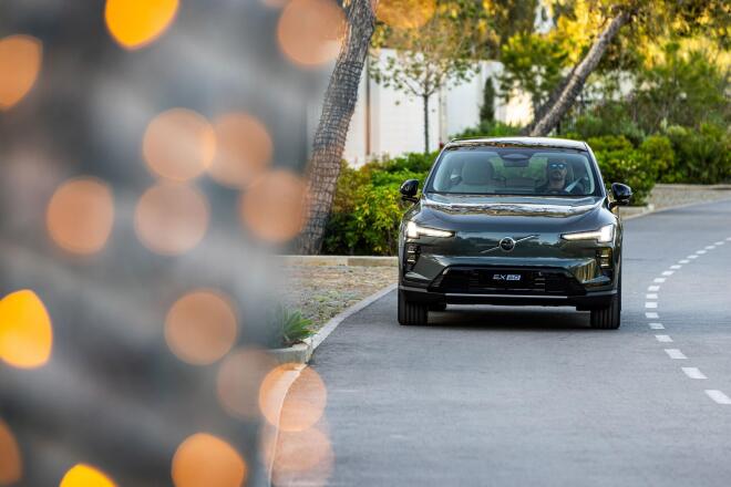 Το νέο Volvo EX60 αλλάζει τους όρους του παιχνιδιού 