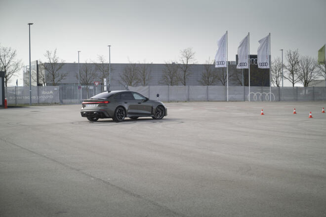 Audi RS 5: Το quattro περνά στην ηλεκτρομηχανική εποχή
