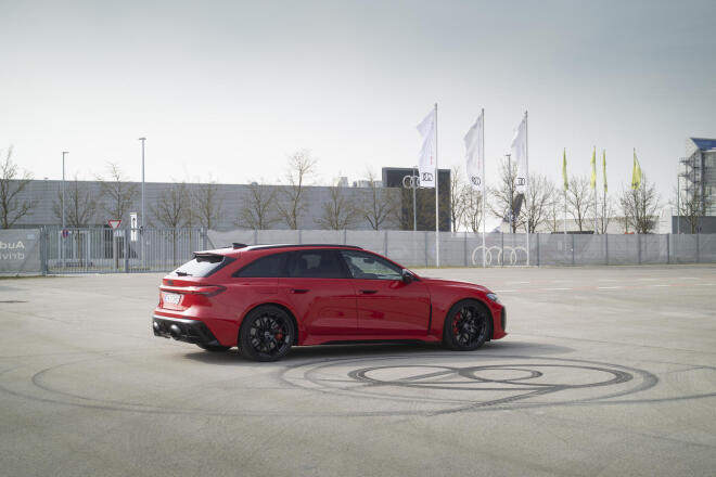 Audi RS 5: Το quattro περνά στην ηλεκτρομηχανική εποχή