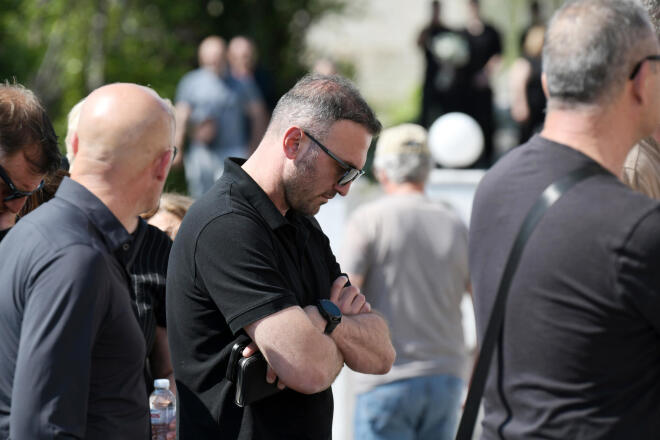 Βασίλης Τοροσίδης στην κηδεία Άντζα
