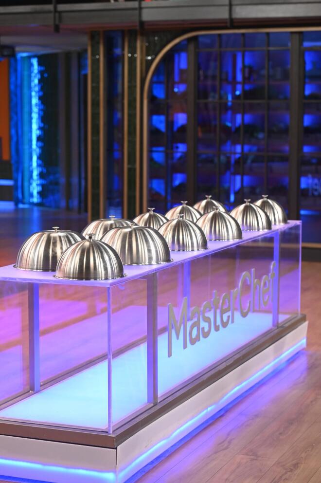 MasterChef: Οι διαγωνιζόμενοι μαγειρεύουν κάτω από πρωτόγνωρες συνθήκες