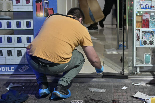 Οι δράστες διέφυγαν με ένα γκρι αυτοκίνητο και ακολούθησε καταδίωξη - Eurokinissi