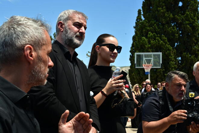 Τραϊανός Δέλλας: «Σήμερα πριν 16 χρόνια μας ένωσε ο Θεός. Χρόνια μας πολλά»