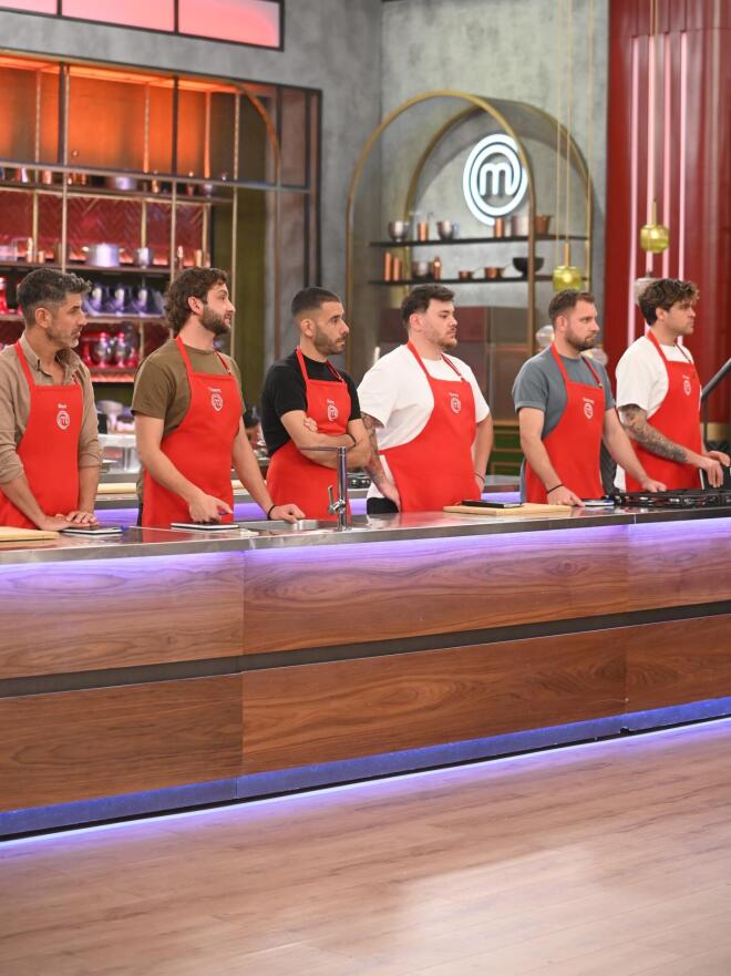 MasterChef: Θα καταφέρει η κόκκινη μπριγάδα τρίτη συνεχόμενη νίκη;