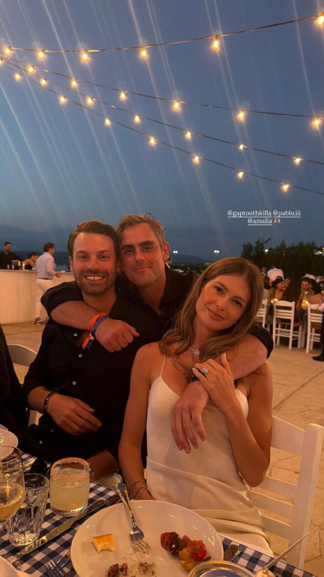 Pre-wedding party Aμαλίας Κωστοπούλου: Το ζεϊμπέκικο του Jake Medwell