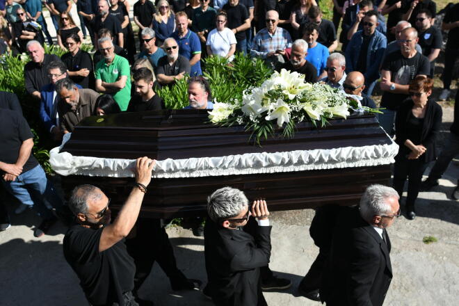 Κηδεία Μάριος Οικονόμου