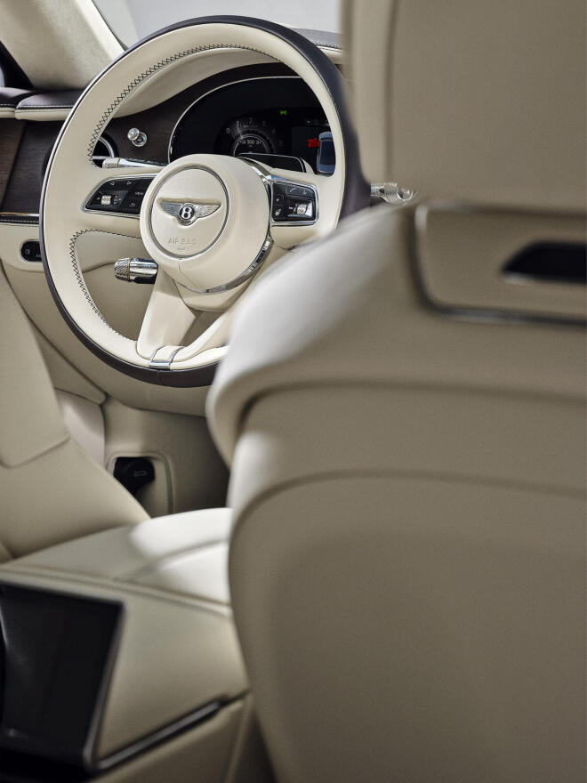 Bentley Flying Spur: Πότε έρχεται το όνειρο