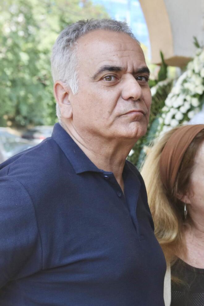 Νάσος Αθανασίου: Πλήθος κόσμου στην κηδεία του δημοσιογράφου και πολιτικού