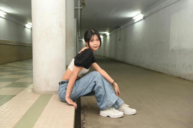 wide leg jeans