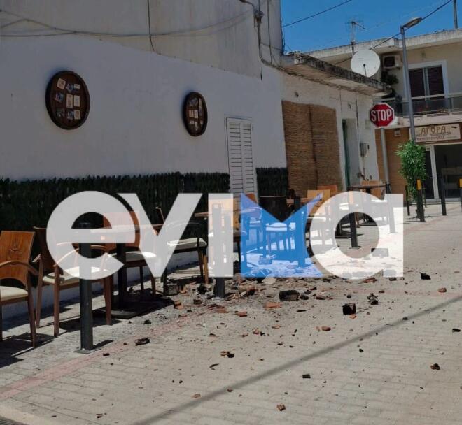 Ζημιές σε κατάστημα μετά τους διαδοχικούς σεισμούς στην Εύβοια