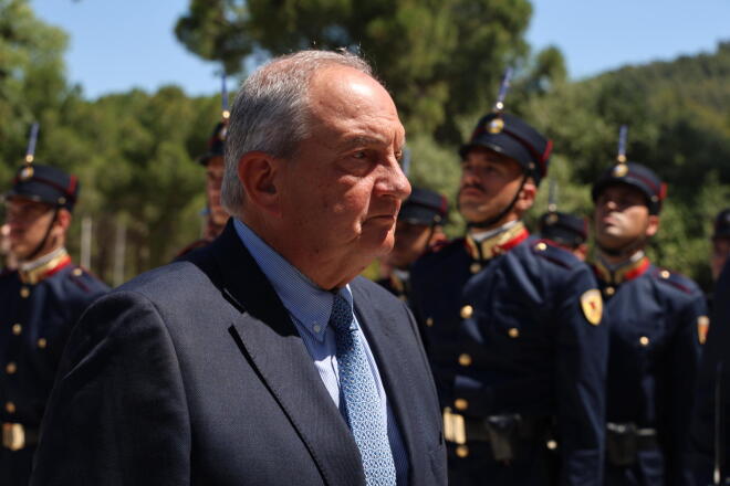 Καραμανλής στην κηδεία Σουφλιά