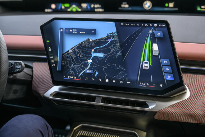 BMW Highway Assistant: Οδήγηση χωρίς...χέρια