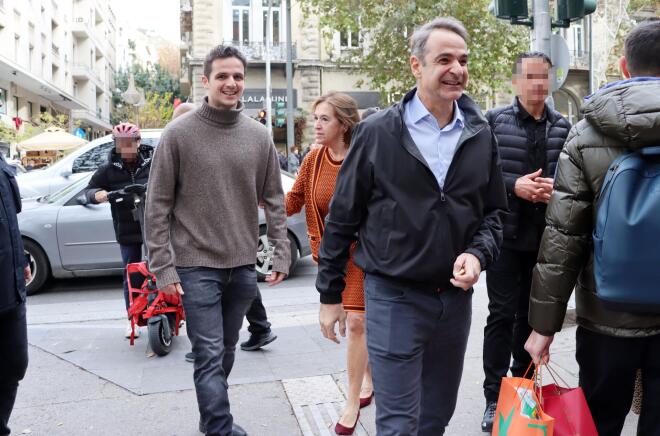 O Κυριάκος Μητσοτάκης με τον γιο του Κωνσταντίνο - NDP Photo