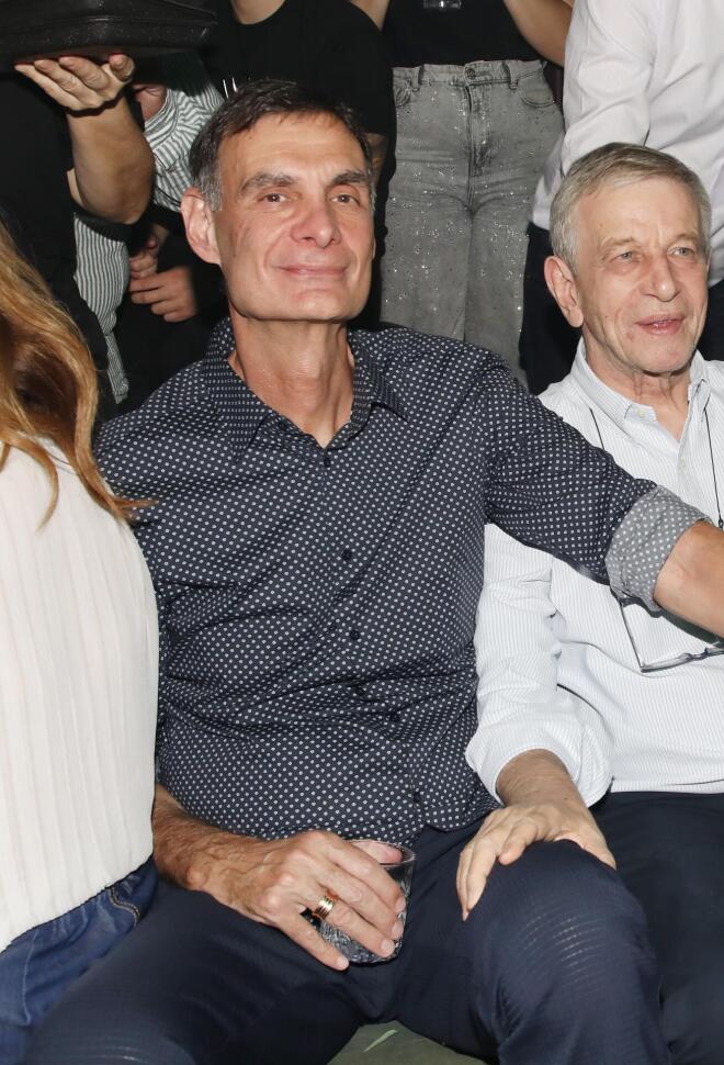 «Τα 'σπασε» ο Ολυμπιακός στη Λιόλιου: Ξέφρενο γλέντι για τους Πρωταθλητές!