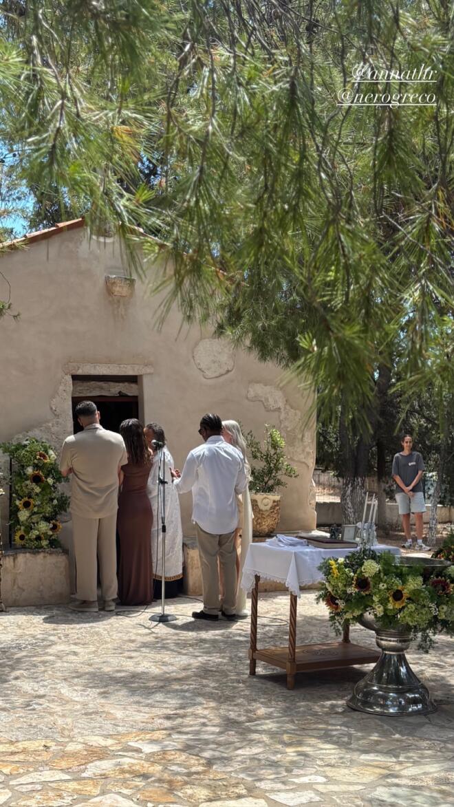 Light – Άννα Θεοδωρίδη: Βάφτισαν τον 9 μηνών γιο τους