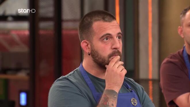 MasterChef: Η αντίδραση του Μιχάλη στο ψήσιμο του αρνιού