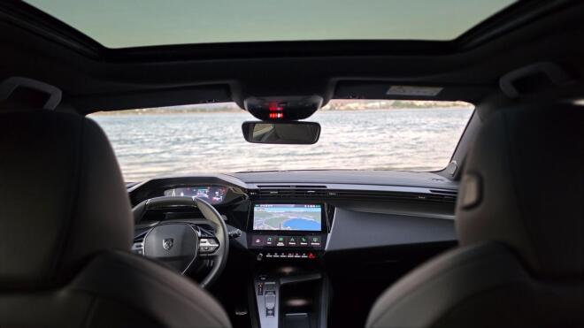 Test Drive: Δοκιμάζουμε το νέο Peugeot 308 Hybrid 145 ίπποι  