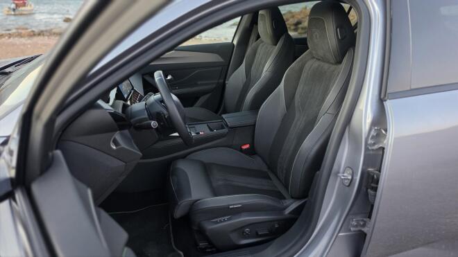 Test Drive: Δοκιμάζουμε το νέο Peugeot 308 Hybrid 145 ίπποι  