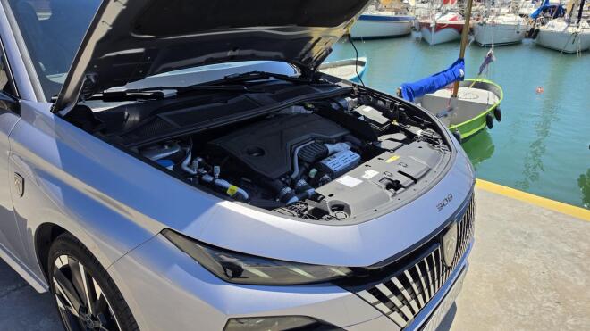 Test Drive: Δοκιμάζουμε το νέο Peugeot 308 Hybrid 145 ίπποι  