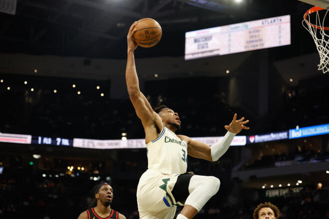 To trade του «Greek Freak» αλλάζει τις ισορροπίες στο κορυφαίο πρωτάθλημα μπάσκετ στον κόσμο - AP Images