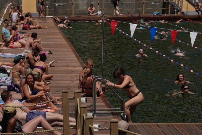 Ο Ωμέγα Εμποδιστής ευθύνεται για το ακραίο κύμα καύσωνα που πλήττει τη Δυτική και Κεντρική Ευρώπη - AP Images