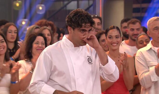 MasterChef Τελικός: Βούρκωσε ο Πάνος Τελάλης - Τον αποθέωσε ο Κοντιζάς!