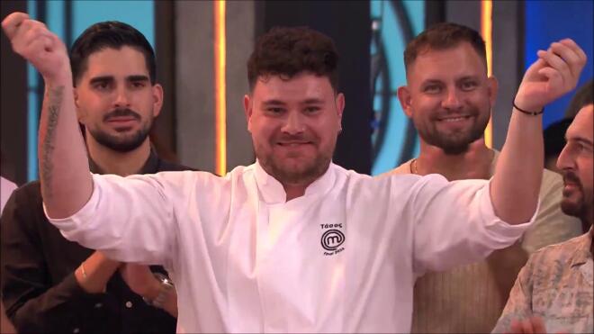 MasterChef Τελικός: Δεύτερη θέση και 30.000 ευρώ για τον Τάσο Παυλίδη!