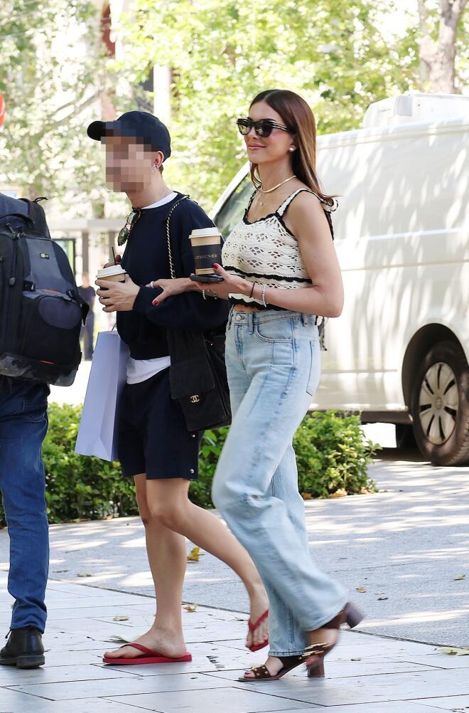 H Σταματίνα Τσιμτσιλή με τέλειο street look