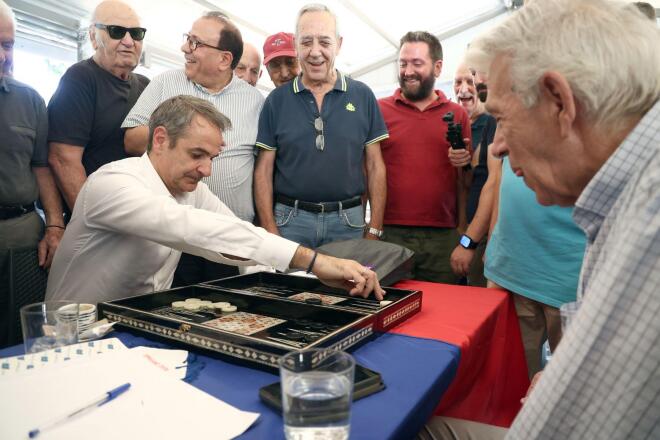 Παρτίδα τάβλι για τον Κ. Μητσοτάκη στη Νέα Σμύρνη 