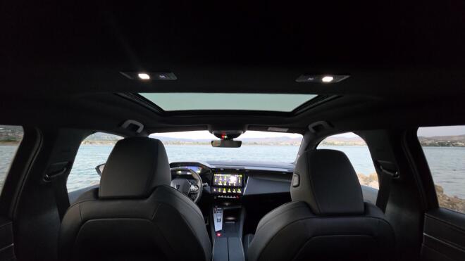 Test Drive: Δοκιμάζουμε το νέο Peugeot 408 1,2 Hybrid 145
