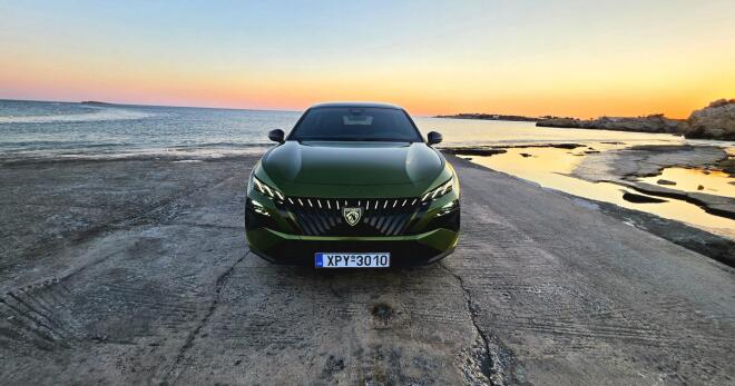 Test Drive: Δοκιμάζουμε το νέο Peugeot 408 1,2 Hybrid 145