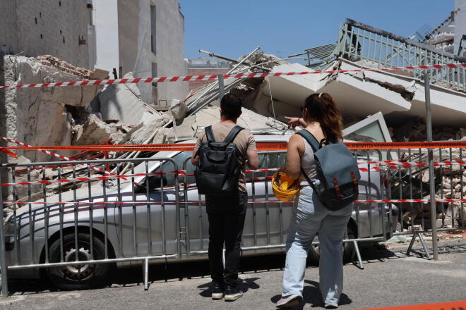 Μηχανικός χτύπησε τα κουδούνια των ενοίκων ζητώντας τους να βγουν από τα διαμερίσματά τους