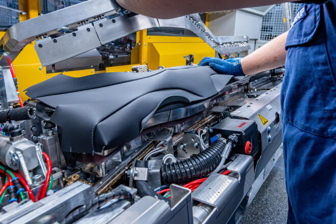 BMW Σειρά 7: Στην παραγωγή η νέα γενιά