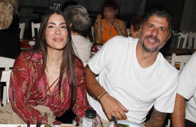 Μιχάλης Σηφάκης & Ζωή Μαυρουδή: Οι τρυφερές στιγμές σε γνωστό στέκι των νοτίων προαστίων
