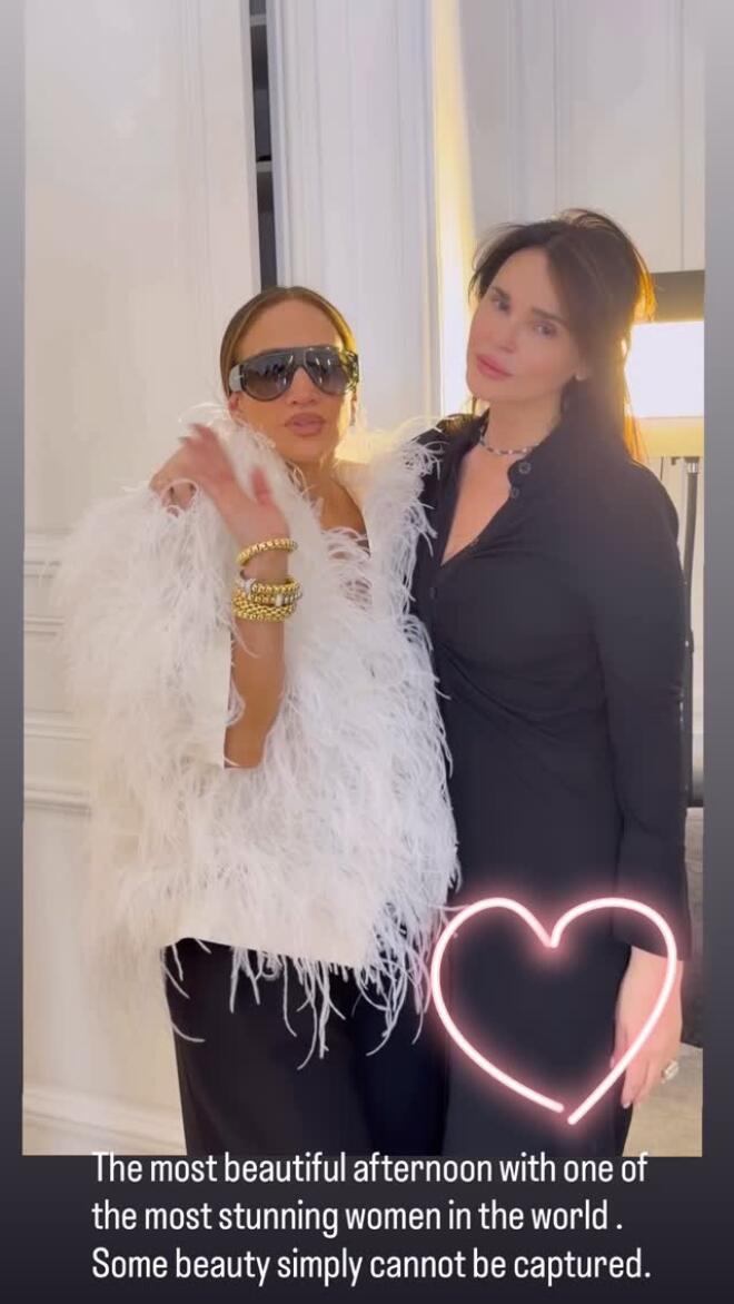 Η Jlo στο ατελιέ της Σήλιας Κριθαριώτη στο Παρίσι/ instagram