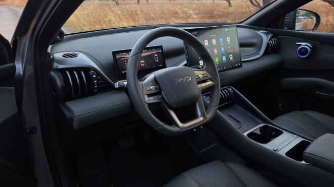 Test drive: Οδηγούμε το νέο BYD ATTO 3 Evo