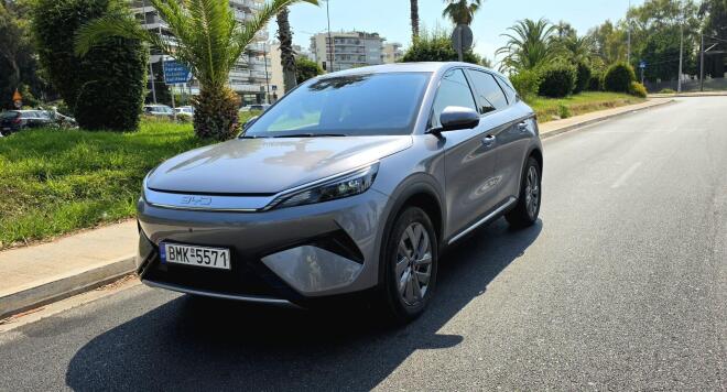 Test drive: Οδηγούμε το νέο BYD ATTO 3 Evo