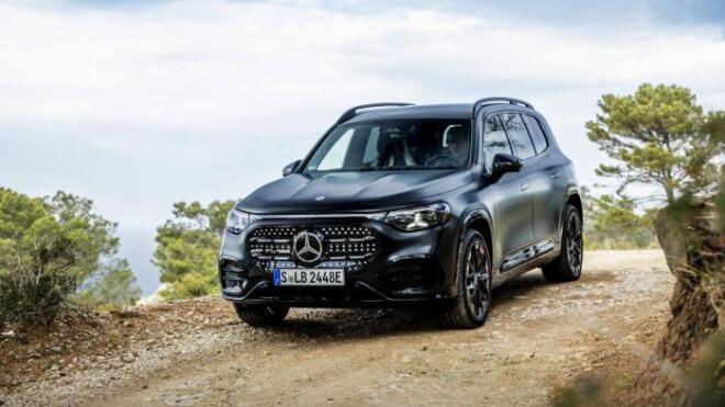 Mercedes-Benz GLB: Δείτε τις εκδόσεις και τις τιμές