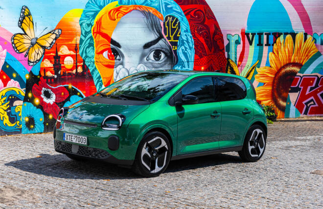 Renault Twingo: Πρώτη γνωριμία με το νέο ηλεκτρικό μοντέλο