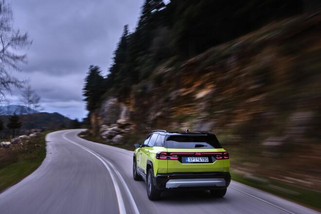 Τώρα το Jeep Compass e-Hybrid με 32.990 ευρώ